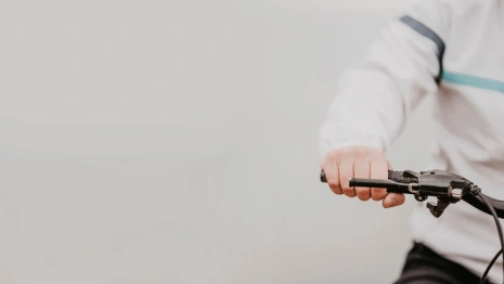 В Александрове прошел велопробег Дедов Морозов и Снегурочек