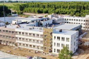 Школу за 900 млн рублей в Доброграде откроют позже срока