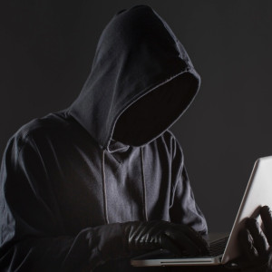 Во Владимире будут судить 20-летнего помощника аферистов из Москвы