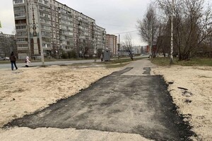 В Коврове занимающийся строительством 25-й школы подрядчик повредил тротуар