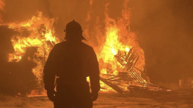 В Александровском районе мощный пожар уничтожил частный дом