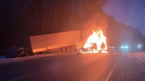 Стала известна личность сгоревшего водителя Lexus после ДТП под Гусь-Хрустальным