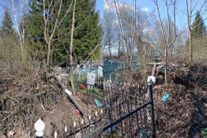 В Юрьев-Польском районе нашли незаконные участки на кладбищах