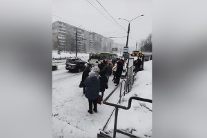 Жители Владимира утром штурмовали автобусы