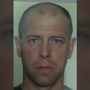 Во Владимирской области объявили в розыск 52-летнего мужчину в синей куртке