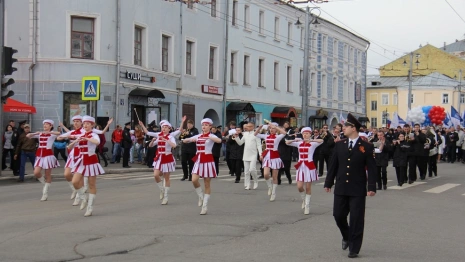 Как раньше отмечали Первомай?
