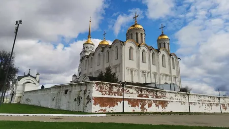 Во Владимире ограду Успенского собора укрепят за 3,3 млн рублей