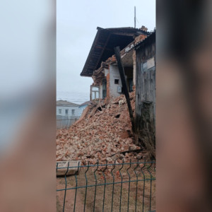 В Судогде снесут дом с рухнувшей стеной на улице Ленина