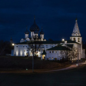 Суздаль полностью украсят к Новому году к 23 декабря