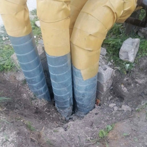 В Коврове женщина застряла между труб вниз головой