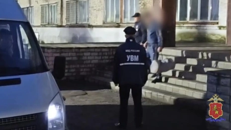 Из Владимира депортировали 6 мигрантов-преступников