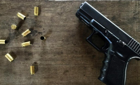 В Киржаче двое мужчин устроили стрельбу в клубе в Новый год