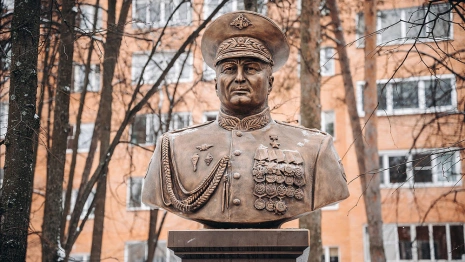Погибшему на Украине владимирскому генералу поставили памятник в Подмосковье