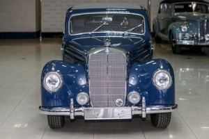 Во Владимире на продажу выставили 72-летний Mercedes