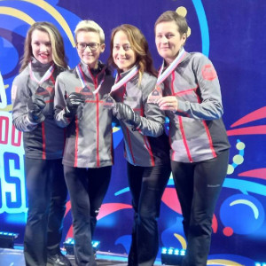 Владимирцы взяли бронзу на международном турнире по керлингу