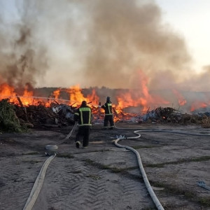 Во Владимирской области на свалке произошел крупный пожар