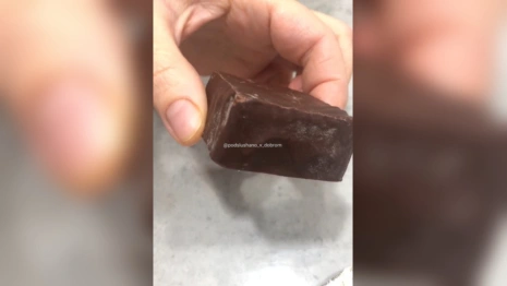 Жители Владимира пожаловались на конфеты с плесенью