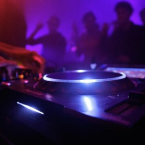 Житель Покрова порезал посетителя клуба в день годовщины свадьбы