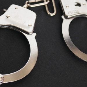 Во Владимире полицейский получил срок за издевательства над задержанным