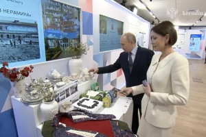 Путин высоко оценил керамику от суздальского мясника