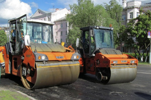 Во Владимире на трех улицах начали ремонтировать дороги