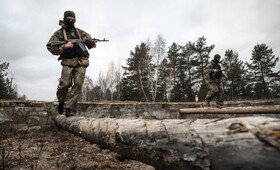 Многодетные бойцы СВО из Владимирской области получат строительный лес вне очереди