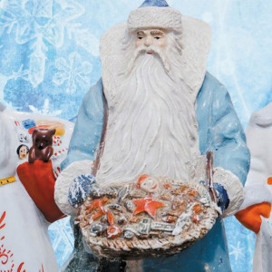 Во Владимирской области откроют выставку фигурок Дедов Морозов