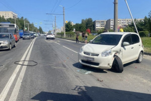 Во Владимире столкнулись 4 легковушки и автобус