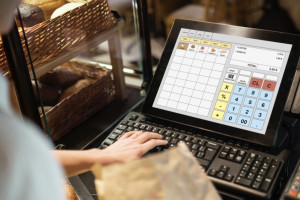 Житель Мурома обокрал магазин, в котором работала его мать