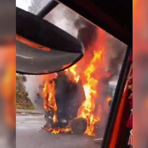Во Владимире на Пекинке загорелся мусоровоз