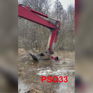 Во Владимире спасатели ликвидировали засор трубы на озере Глухое