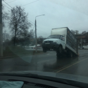 Во Владимире газель встала на дыбы