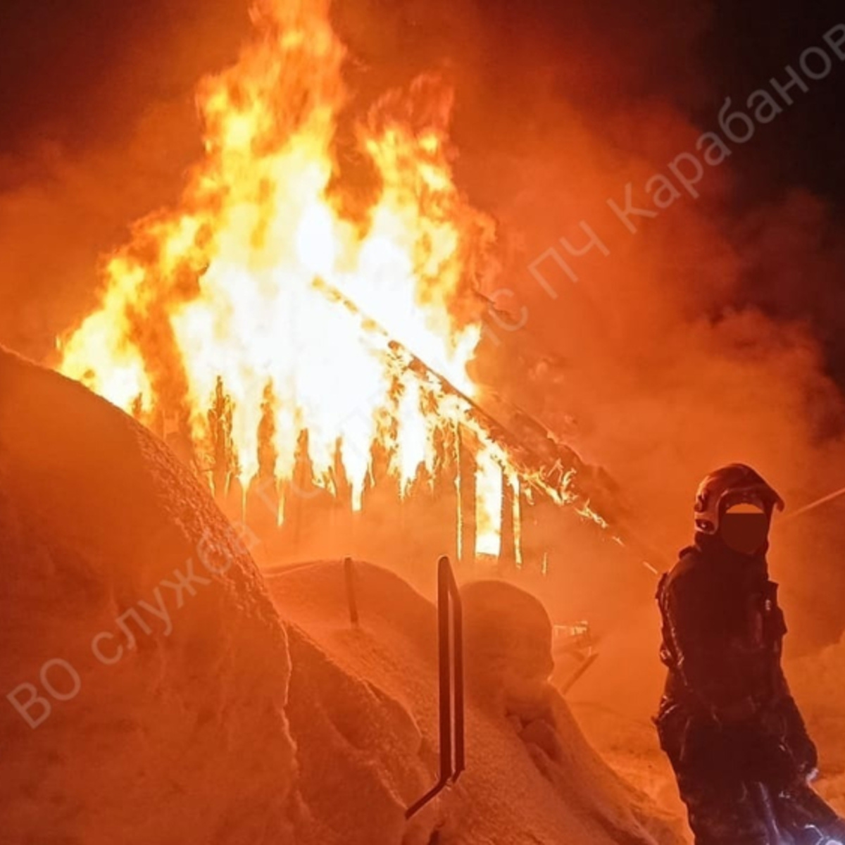 На пожаре в Струнино мог погибнуть хозяин сгоревшего дома - День во  Владимире