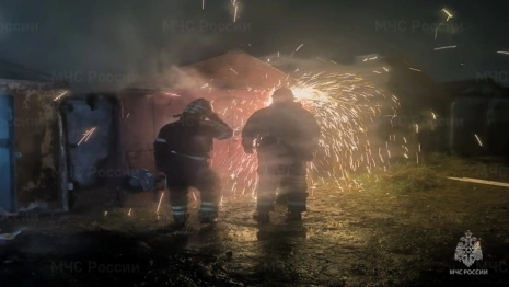 Во Владимире при пожаре в гаражном кооперативе пострадал человек