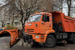 Владимирские коммунальщики пожаловались на мешающие уборке дорог авто