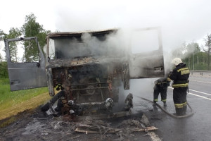 На трассе М-7 Волга под Петушками сгорел самосвал
