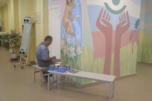 В детской больнице в Муроме появилась настенная живопись