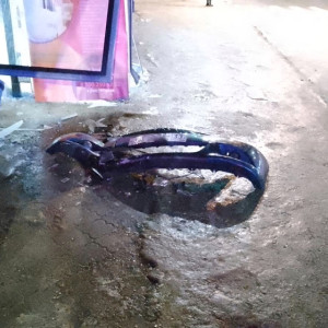 Во Владимире врезавшийся в остановку водитель сбил двух маленьких детей