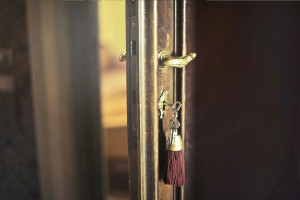 Во Владимирской области чиновница нажилась на продаже муниципальной квартиры