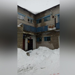 Во Владимирской области свалившийся с крыши детского сада снег придавил девочку