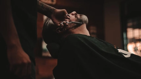 Во Владимире скрывающегося от уплаты алиментов отца поймали в одном из барбершопов