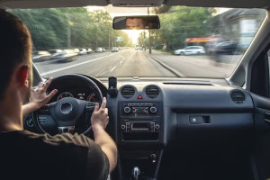 В Гороховце 10 наркоманам и алкоголикам незаконно выдали водительские права