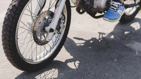 Во Владимире отказались возбуждать уголовное дело из-за кражи мотоцикла у студентов