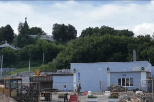 На территории Вокзальной площади во Владимире развернули ремонтный городок