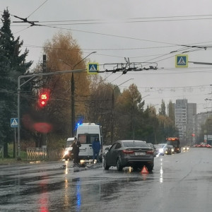 Во Владимире автомобиль скорой помощи попал в аварию