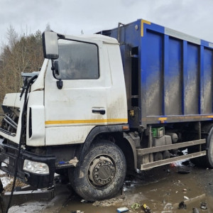 В ДТП с двумя большегрузами в Камешковском районе погибли 2 и пострадали 2 человека