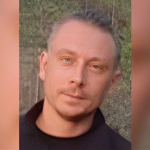 Во Владимире пропал 44-летний мужчина в черной толстовке