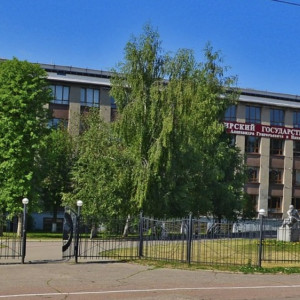 Во Владимире ВлГУ «забил» на историю с распродающим гуманитарные подарки студентом