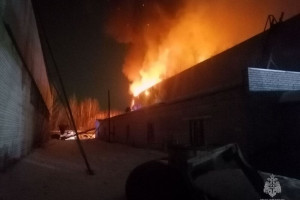 Во Владимире загоревшийся гаражный бокс тушили 12 часов