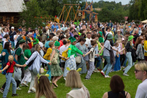 Власти Суздаля рассказали, как добраться до города в День Огурца